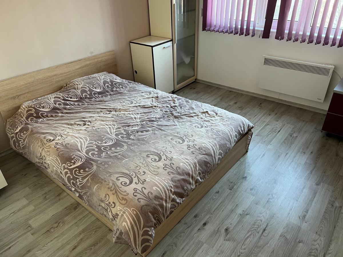 Cosy Central Apartment Varna Buitenkant foto